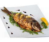 Poisson braisé, crudités